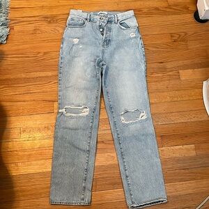 Boyfriend style light wash jeans